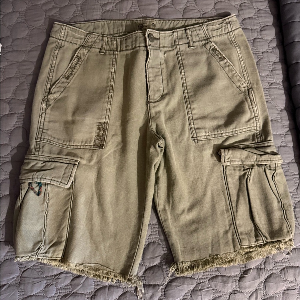 Vintage American Eagle women’s shorts. Size 8.